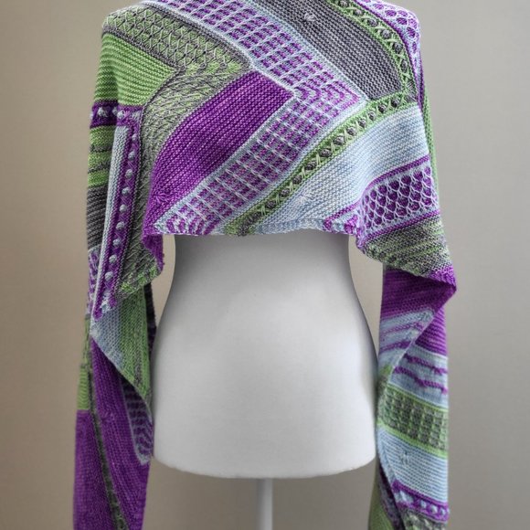 Springtime Wrap - Picture 5 of 9